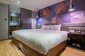 CHECK inn Taichung Wenxin Zhongqing