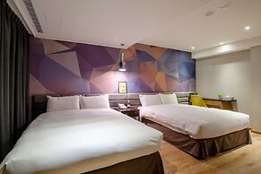 CHECK inn Taichung Wenxin Zhongqing