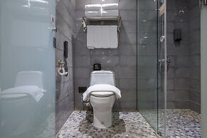 CHECK inn Taichung Wenxin Zhongqing