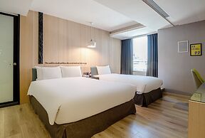 CHECK inn Taichung Wenxin Zhongqing