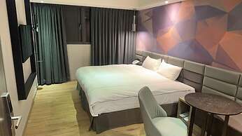 CHECK inn Taichung Wenxin Zhongqing