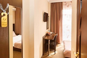 Hotel Marton 20 let VLKSM