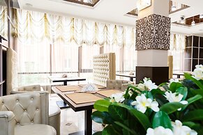 Hotel Marton 20 let VLKSM