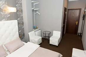 Hotel Marton 20 let VLKSM