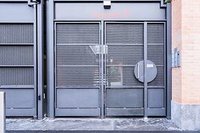 Home At Hotel - Ampola