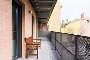 Home At Hotel - Ampola