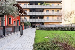 Home At Hotel - Ampola