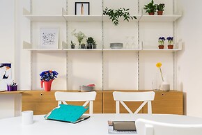 Home At Hotel - Ampola