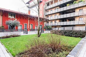 Home At Hotel - Ampola