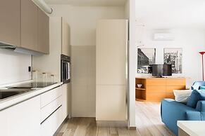 Home At Hotel - Ampola