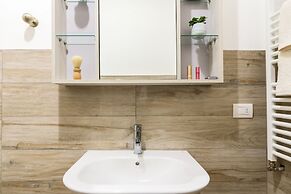 Home At Hotel - Ampola