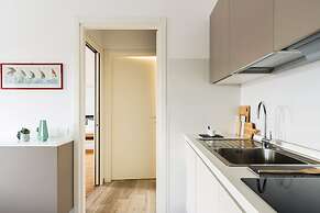 Home At Hotel - Ampola