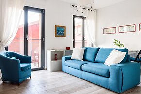 Home At Hotel - Ampola