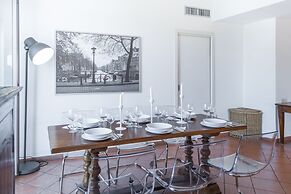 Suitelowcost - Stilicone