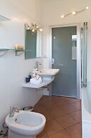 Suitelowcost - Stilicone