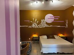 Adishatz Motel