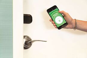 Tru by Hilton Lancaster East