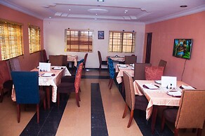 Sugarland Hotel & Suites