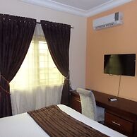 Sugarland Hotel & Suites