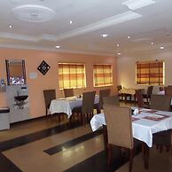 Sugarland Hotel & Suites