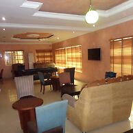 Sugarland Hotel & Suites