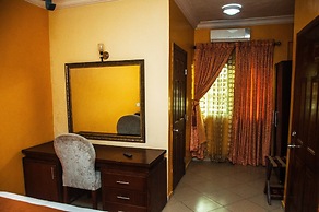 Sugarland Hotel & Suites