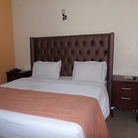 Sugarland Hotel & Suites