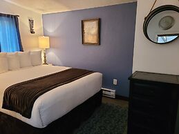 Lamplighter Cabins & Suites