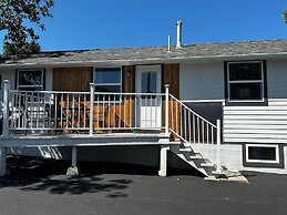 Lamplighter Cabins & Suites