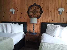 Lamplighter Cabins & Suites