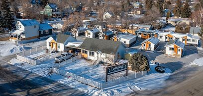Lamplighter Cabins & Suites