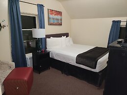 Lamplighter Cabins & Suites