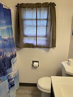 Lamplighter Cabins & Suites