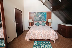 Surfrider Resort Hotel