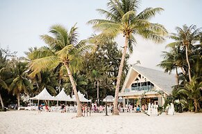 Surfrider Resort Hotel