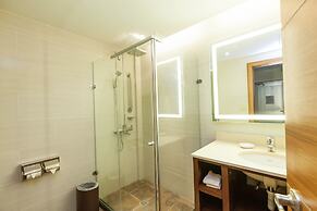 Surfrider Resort Hotel