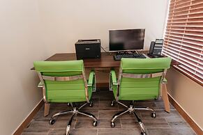 Surfrider Resort Hotel