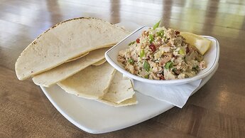 Surfrider Resort Hotel