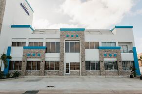 Surfrider Resort Hotel