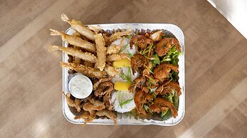 Surfrider Resort Hotel