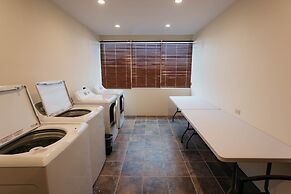 Surfrider Resort Hotel