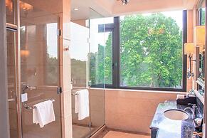 The Carp Islet Resort