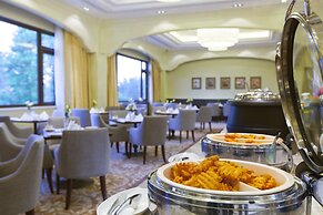 The Carp Islet Resort