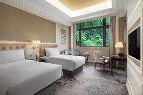 The Carp Islet Resort