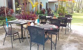 Phuket Sirinapha Resort