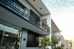 The horizon suites and arcade