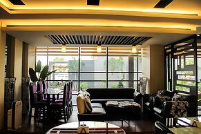 The horizon suites and arcade