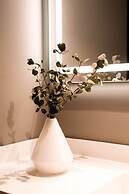 CLOUD No7 Apartments