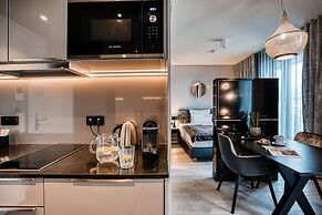 CLOUD No7 Apartments