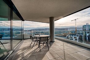 CLOUD No7 Apartments